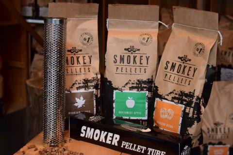 Smokey Bandit Starter pakket smoker + 3 x 1kg smokey pellets